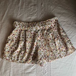 Flower print shorts